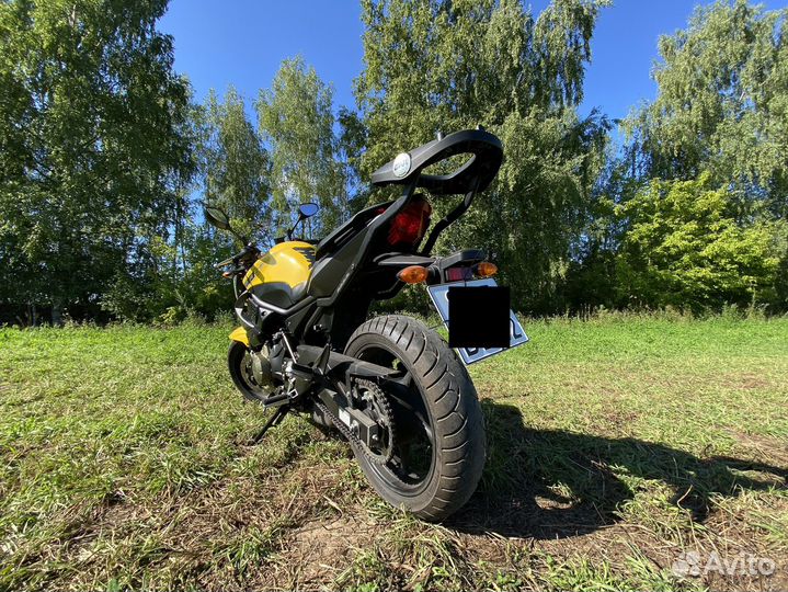Мотоцикл Yamaha XJ6N