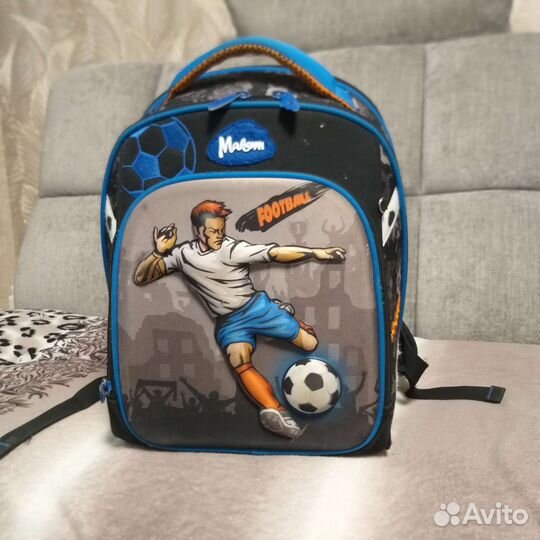 Школьный рюкзак