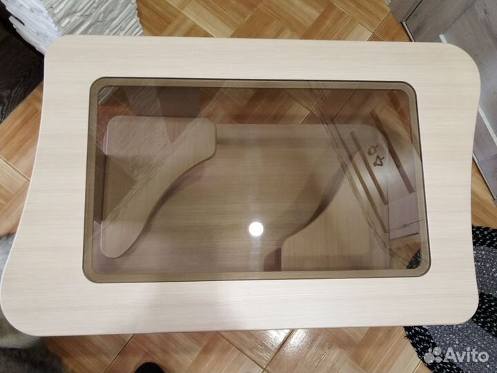 Журнальный столик на колесах бу