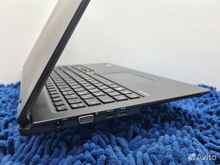 Ноутбук Fujitsu lifebook U757 i5 16Gb 512Gb FHD