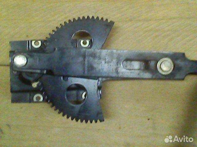 Стеклоподъемник задний газ 3110