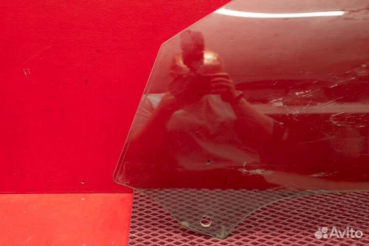 Стекло двери переднее левое Audi A6 C7 chva 2013