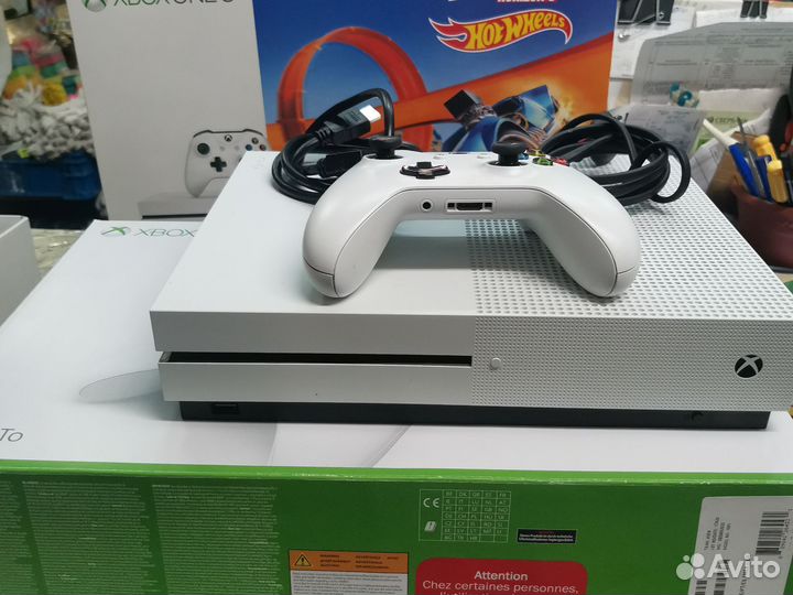 Xbox one S+400 игр