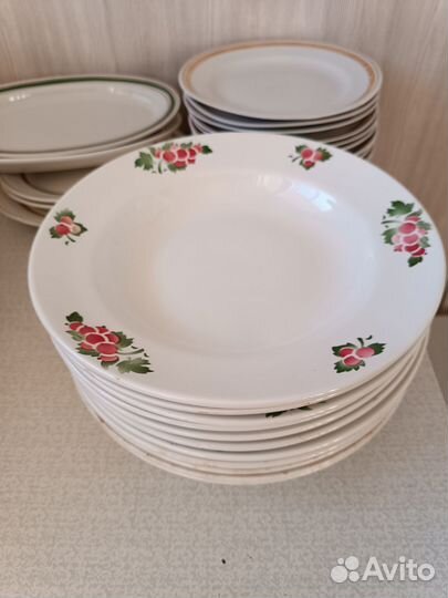Тарелки суповые большие 24 см. СССР 11 штук