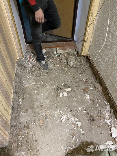 Демонтаж стен. Вывоз мусора