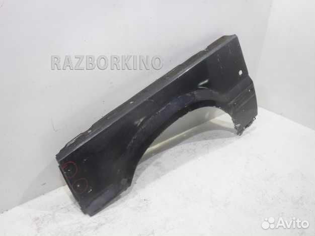 Крыло переднее левое