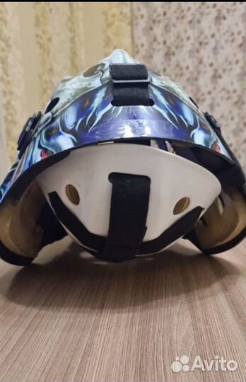 Вратарский шлем bauer