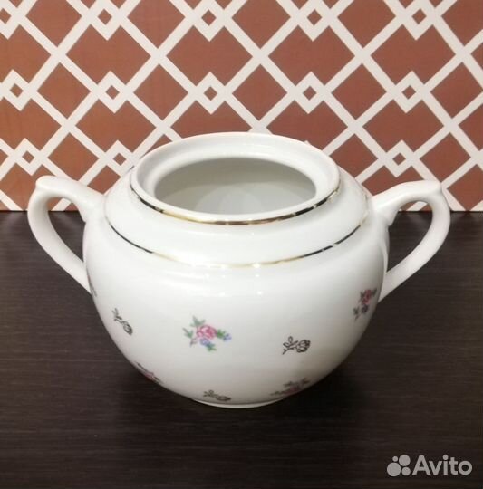 Фарфоровая сахарница Вербилки