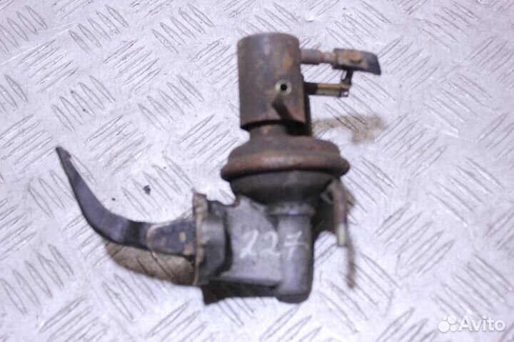 Насос топливный механический Mitsubishi Lancer 7