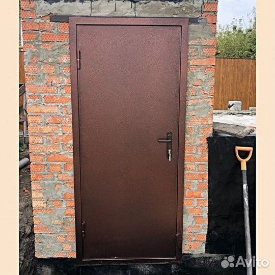 Двери входные металлические