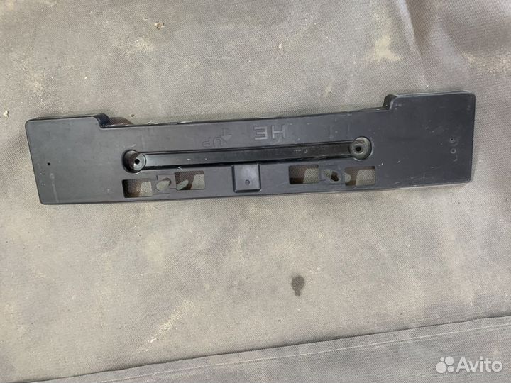 Рамка для крепления номера nissan 962106HH1A