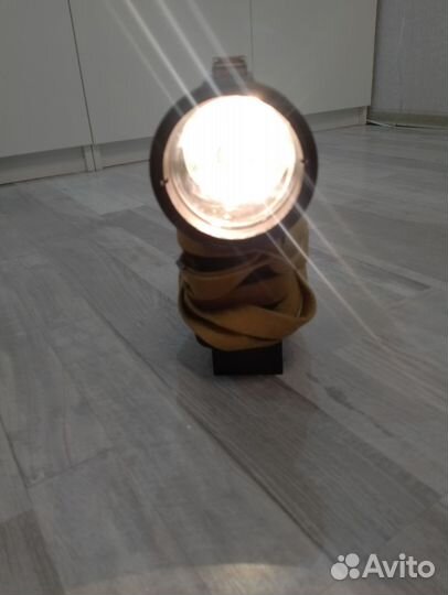 Фонарь аккумуляторный следовой