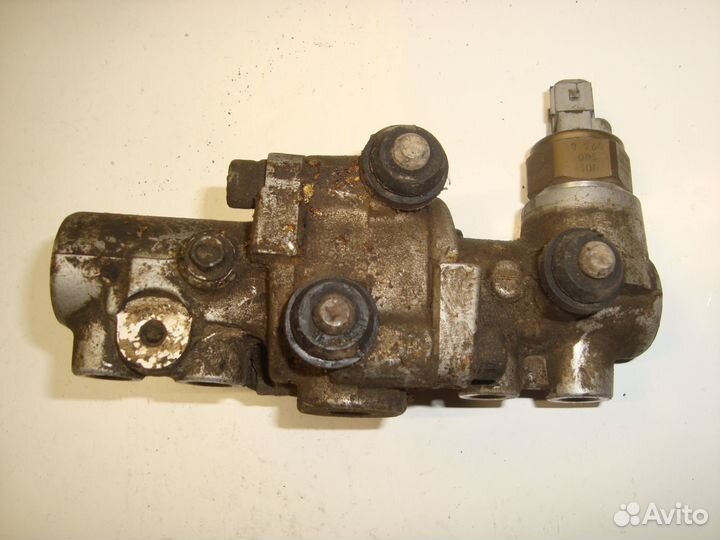 Распределитель тормозных усилий W140 M119 A0004300316