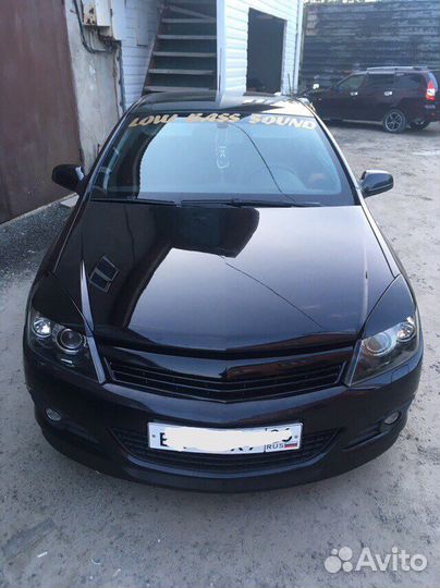 Решётка радиатора opel astra h gtc