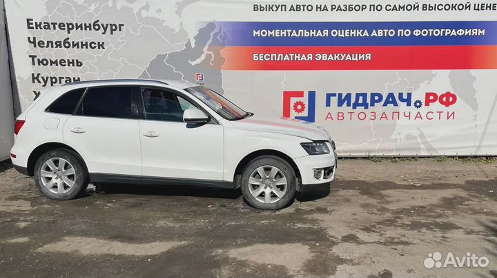 Фара правая Audi Q5 (8R) 8R0998030F