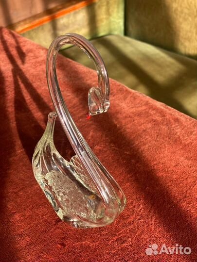 Лебедь из хрусталя салфетница