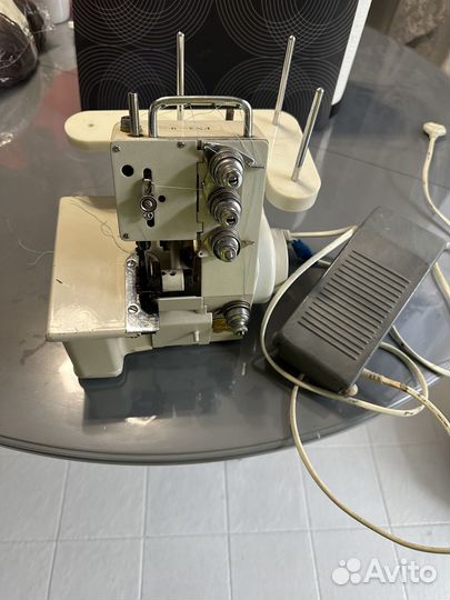 Оверлок четырехнитка