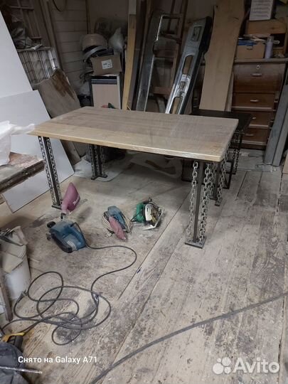 Стол обеденный