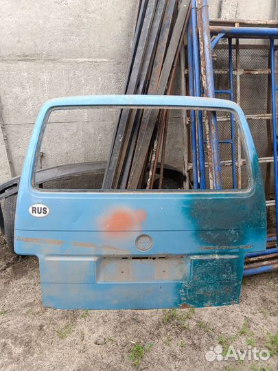 Задняя дверь на volkswagen transporter t4