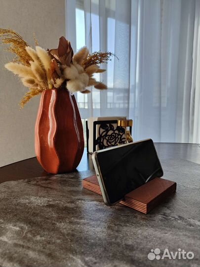 Подставка под телефон