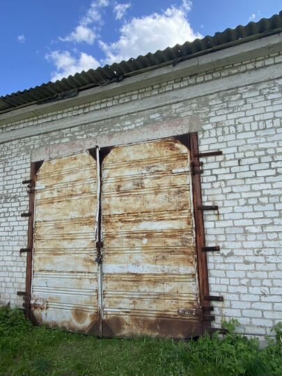 Гараж, > 30 м²