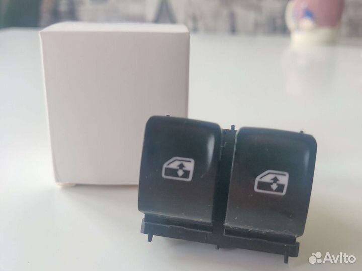 Кнопки стеклоподъёмника Skoda Octavia A7