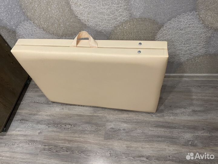 Косметологическая кушетка складная