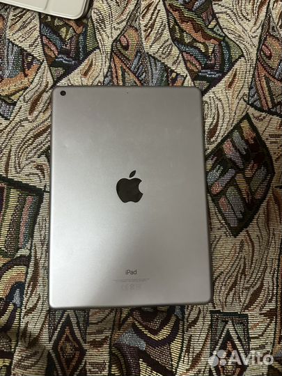 iPad (6-го поколения)