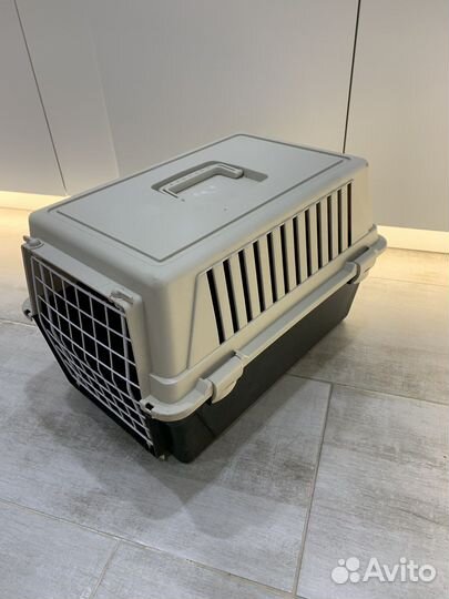 Переноска для кошек и собак