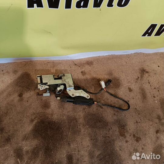 Замок двери Chevrolet Niva 2123