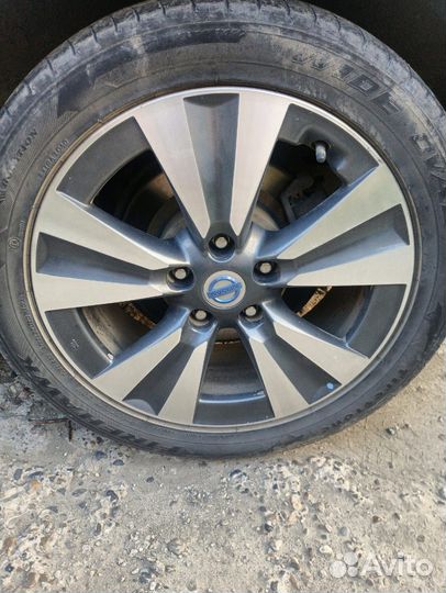 Диски литые оригинальные Nissan Leaf R17 в Томске