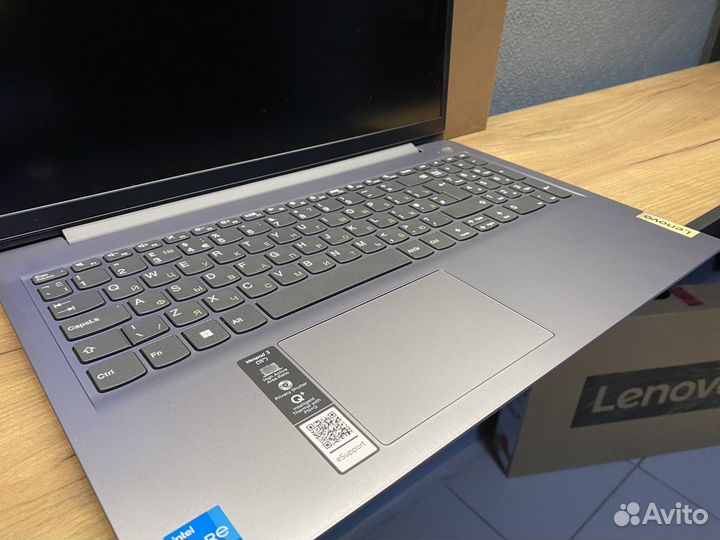 Lenovo ideaPad 3 15ITL6 4 ядра 8Гб 256Гб SSD