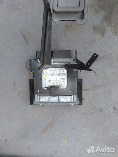 Блок управления двигателем Mercedes A6421506077