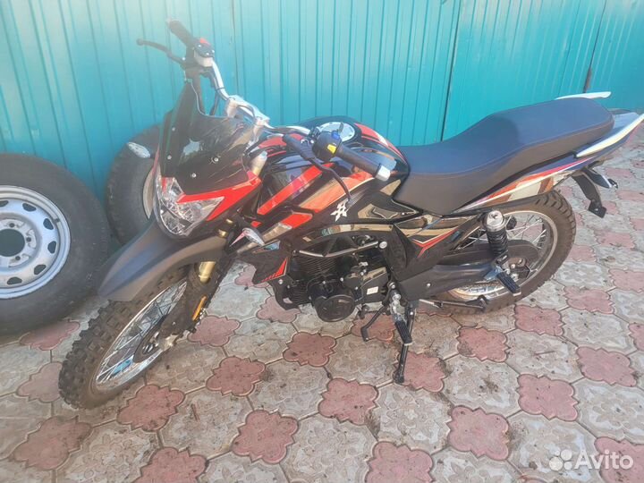 Продаю 250 кубовый дорожный эндурик