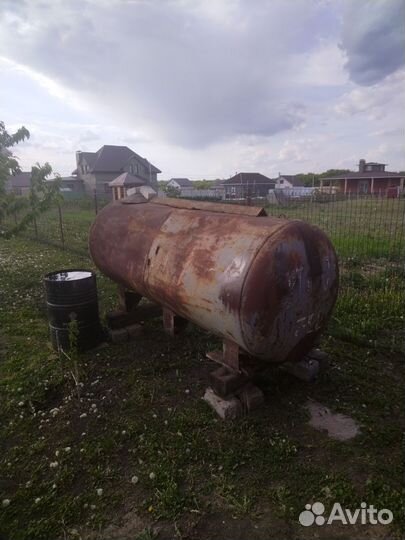 Емкость для воды металлическая 3.5 м. Куб