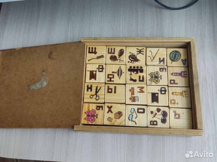 Кубики с буквами и картинками