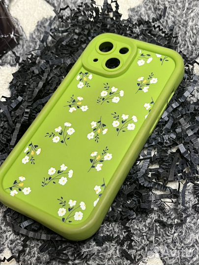 Чехол на iPhone 13