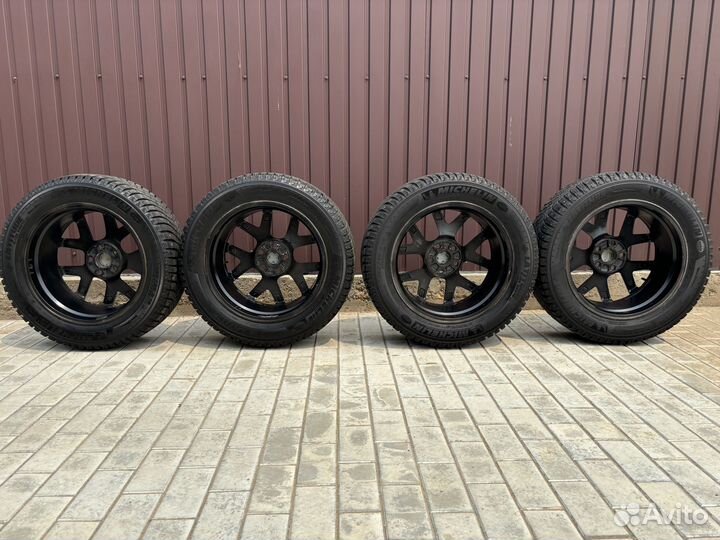 Колеса зимние Toyota Harrier 235/55 R18