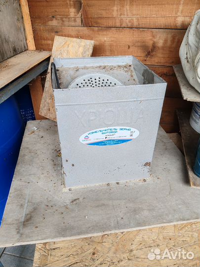 Зернодробилка