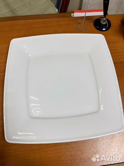 Тарелка квадратная фарфор новая