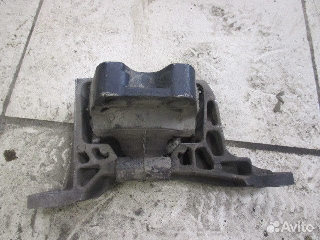 Кронштейн двигателя Ford Focus 2 2005-2008