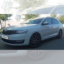 Skoda Rapid 1.6 MT, 2019, битый, 73 500 км, с пробегом, цена 1 430 000 руб.