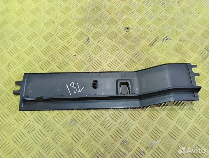 Внутренняя обшивка левая Man Tgl Tgm Tga Tgs Tgx