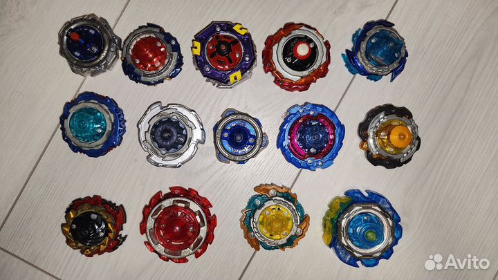 Волчки beyblade