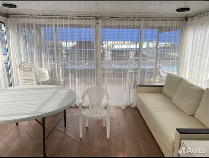 Хаусбот аренда