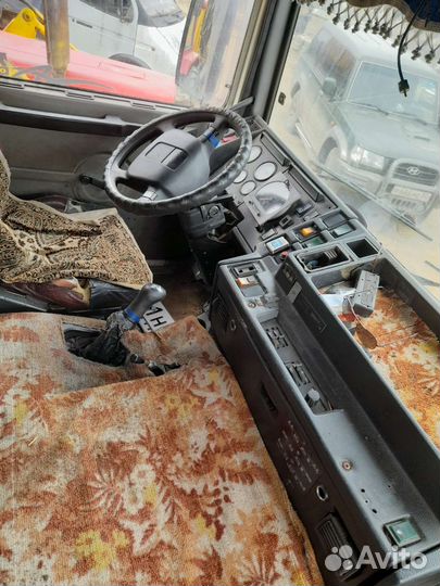Volvo F 12