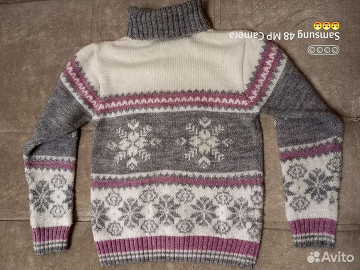 Свитер