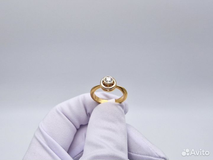 Золотое Кольцо 750 пробы с бриллиантом. Рассрочка