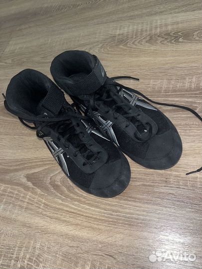 Боксёрски асикск