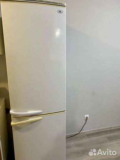 Холодильник атлант двухкамерный